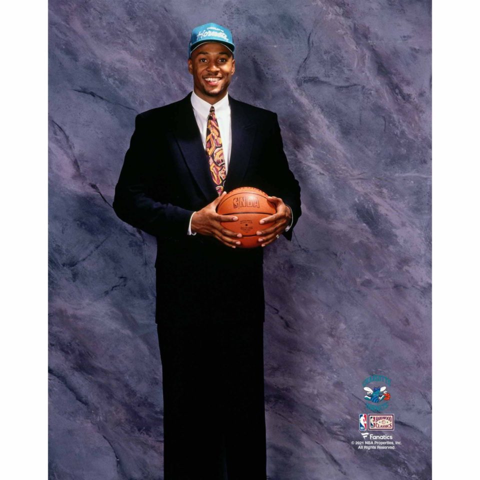 Dining Cleaning Alonzo Mourning Charlotte Hornets Unsigned 1992 Draft Night Portrait Photograph